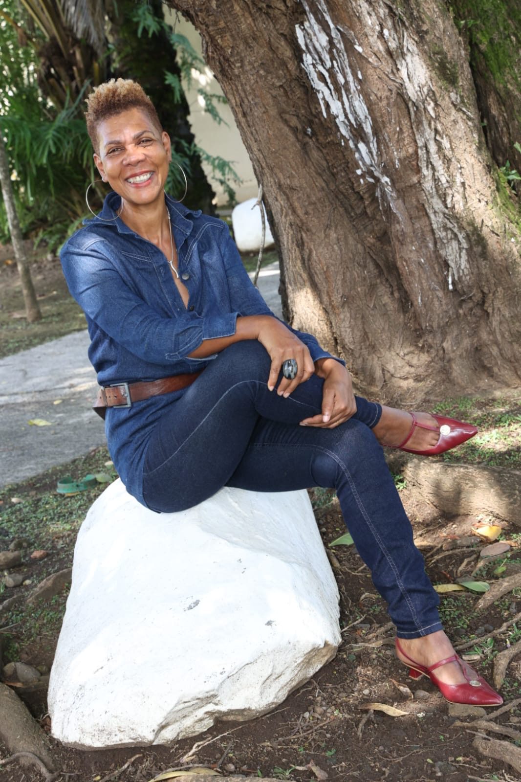 Lyvia Aribot-Sébastien Coach Developpement personnel et Créatrice de Contenu